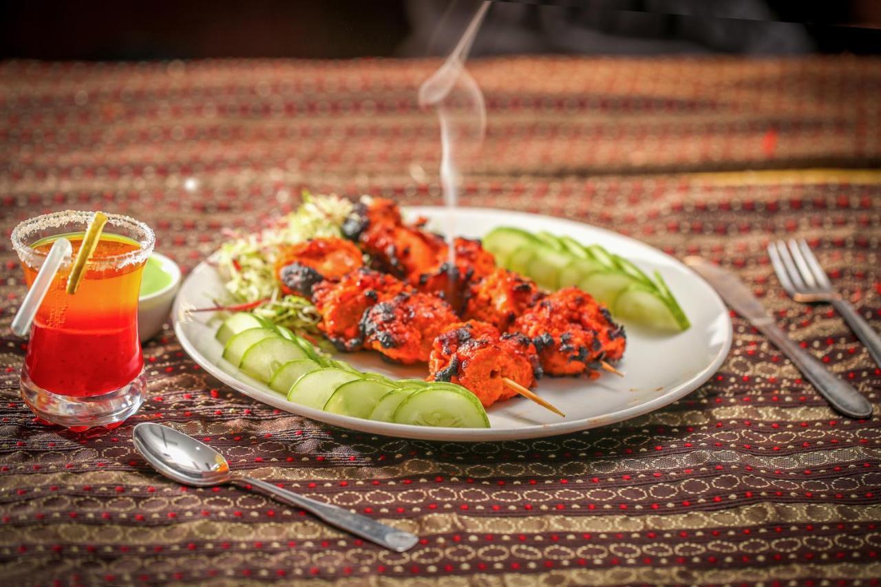The Mahal Inn Джамшедпур Екстериор снимка